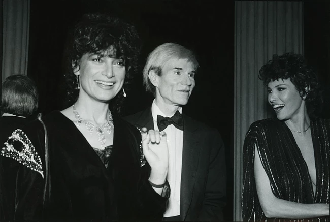 Andy-Warhol Raquel-Welch-and-Daniela-Morera-