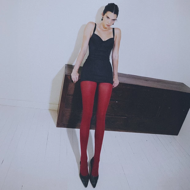 Kendall Jenner Calzedonia red tights
