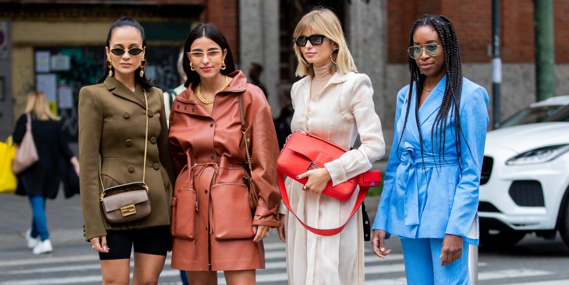 10 κομψοί τρόποι για να φορέσετε τα loafers τη μεταβατική περίοδο