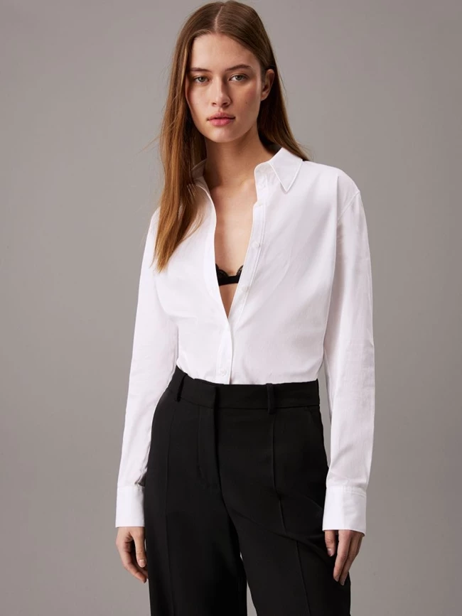 Πουκάμισο σε στενή γραμμή, Calvin Klein.
