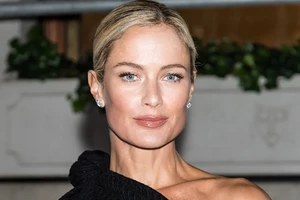 Youthful Neckline | Πώς να μειώσετε τις ρυτίδες στην περιοχή του λαιμού σας