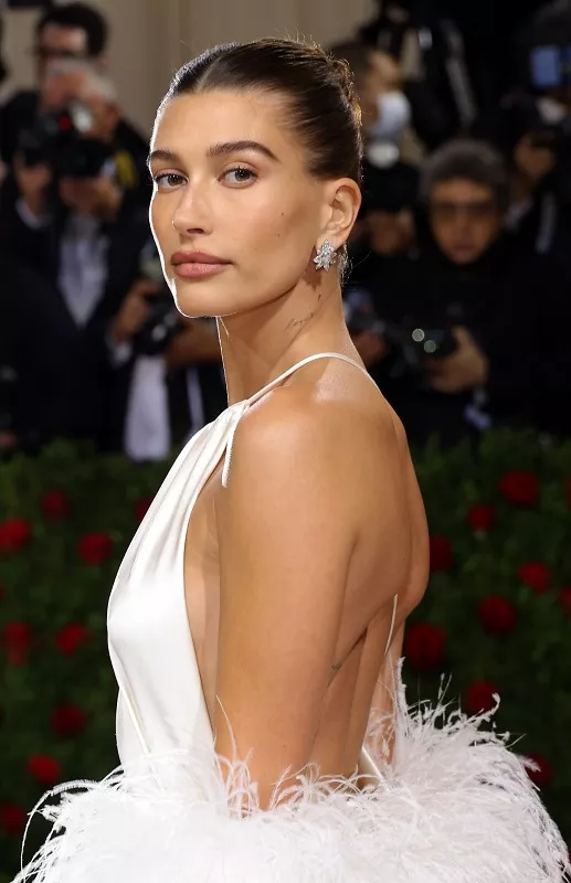 Hailey Bieber