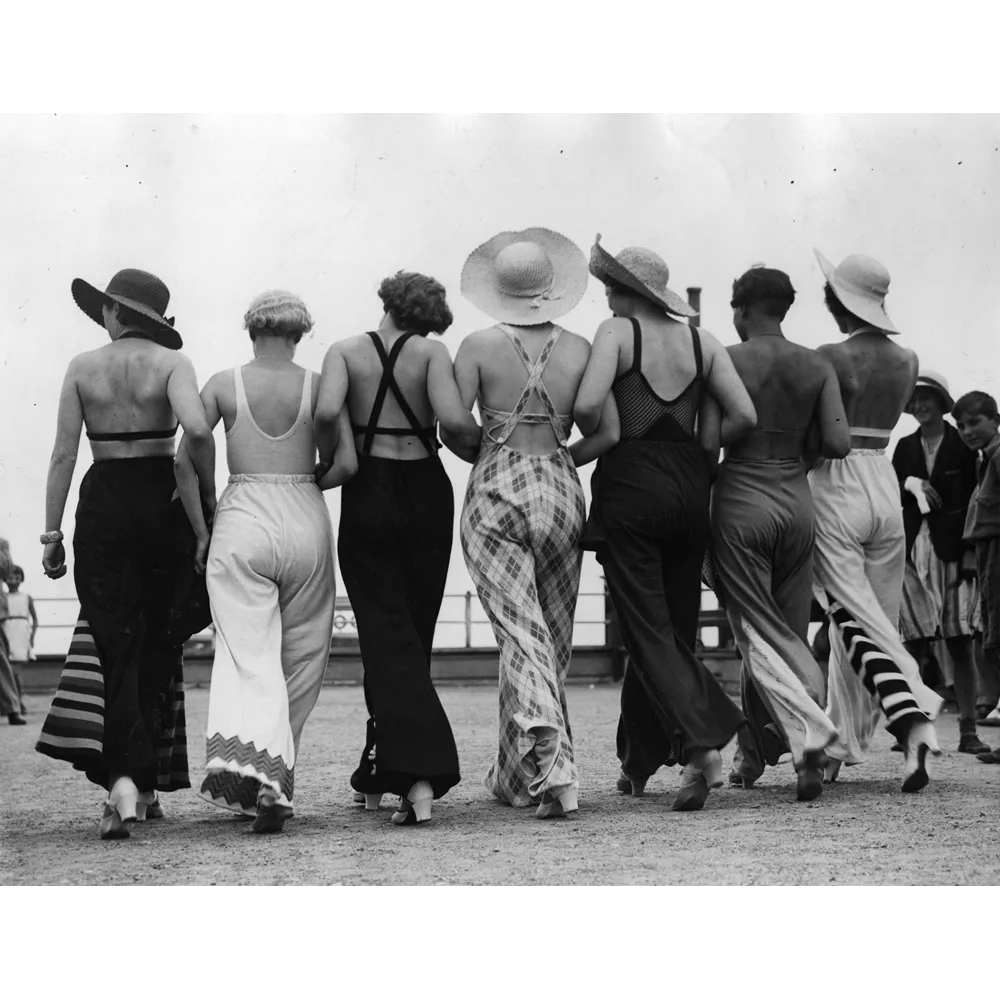 1930 | Wide leg παντελόνια