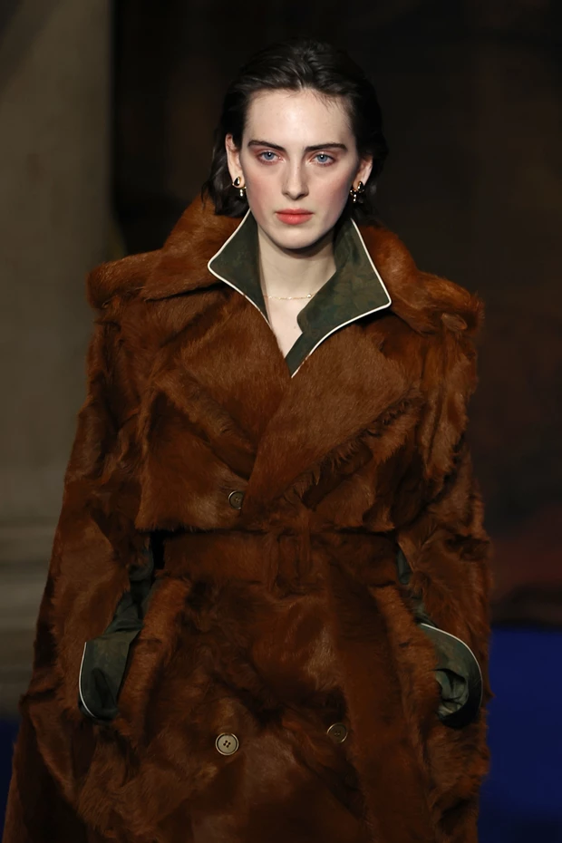 Burberry  FW 25-26