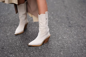 Over-the-Knee | Πώς θα φορέσετε με στιλ τις μπότες που είναι τάση