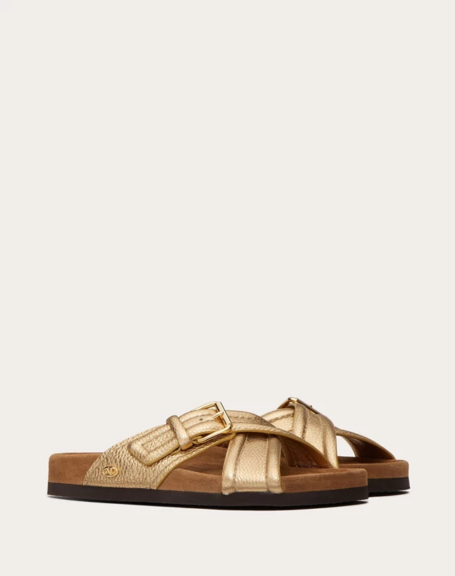 Slide σανδάλια σε χρυσό, Valentino.
