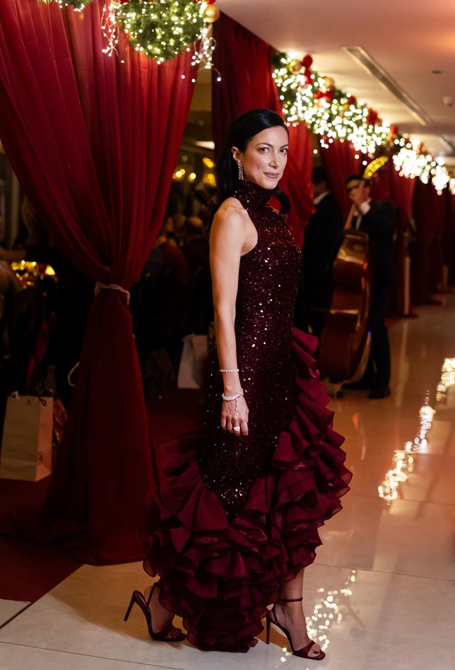 H Φοίβη Παναγιωτοπούλου, Marketing & E-commerce Director των πολυκαταστημάτων attica, με outfit ROTATE, attica.