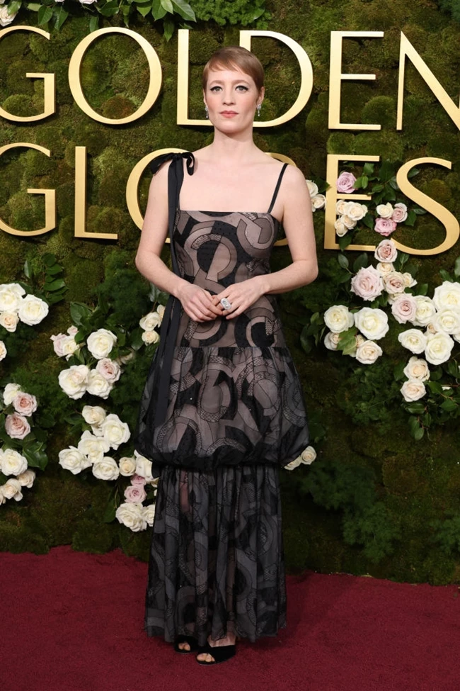 Leonie Benesch  | H ηθοποιός που έκανε την πιο ασφαλή στιλιστική επιλογή στις Χρυσές Σφαίρες