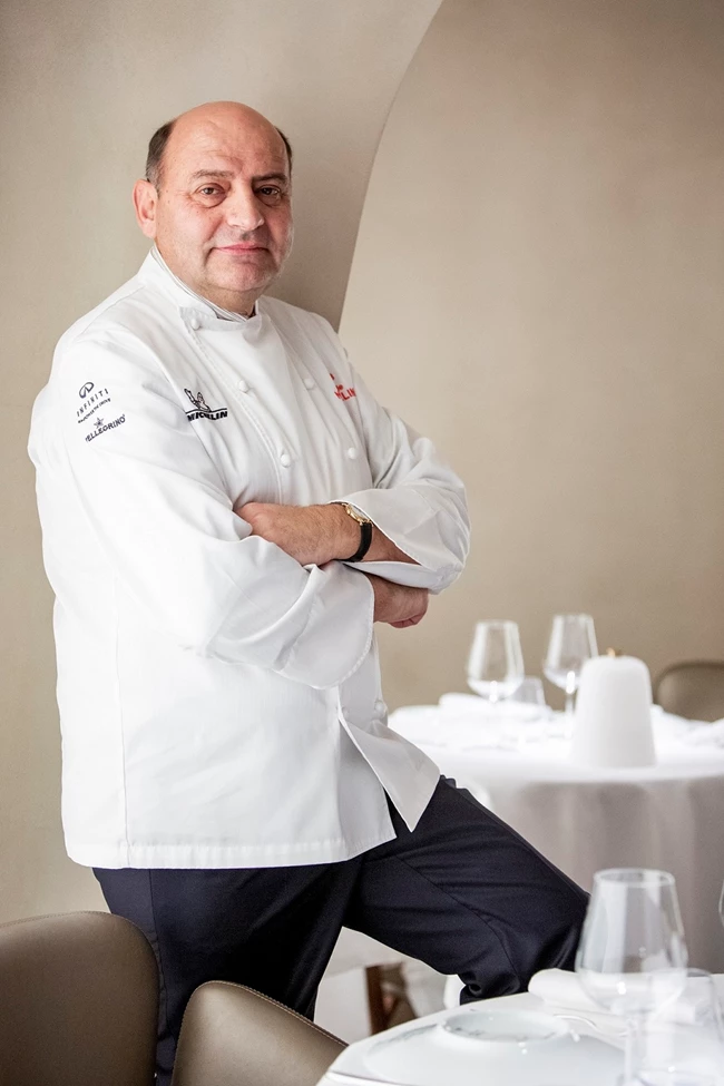 Ανδρέας Μαυρομμάτης | Ο βραβευμένος chef που έκανε τις γκουρμέ λιχουδιές της Ελλάδας και της Κύπρου περιζήτητες στους Γάλλους