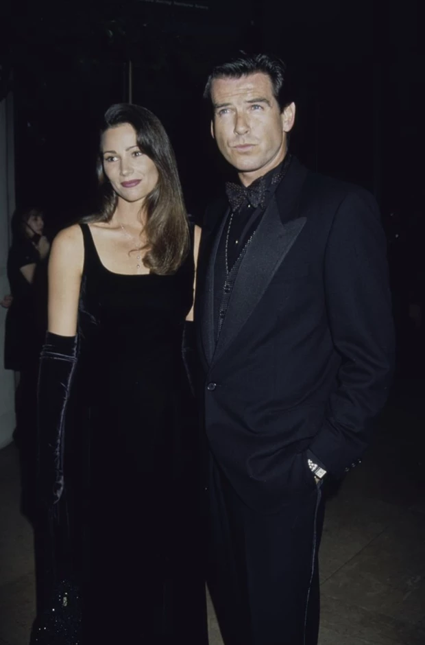 Keely Shaye Smith and Pierce Brosnan in October 1994 in Beverly Hills.