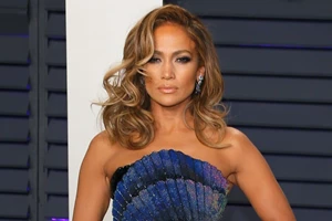 Η Jennifer Lopez ανέβασε μια φωτογραφία της χωρίς μακιγιάζ και δείχνει πιο λαμπερή από ποτέ