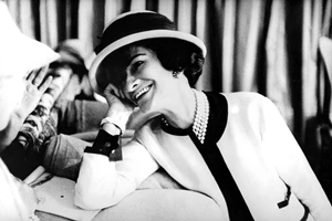 Coco Chanel | Οι 5 μεγάλες καινοτομίες που της οφείλει η μόδα