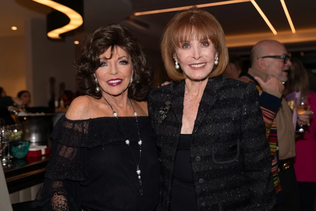Joan Collins | Στο σπίτι της εμβληματικής σταρ για την παρουσίαση του νέου της βιβλίου
