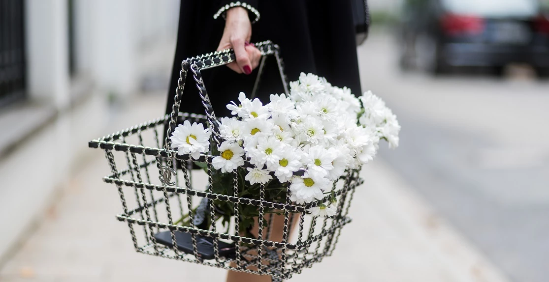 Το αγαπημένο άρωμα της Carine Roitfeld είναι ένα κασμιρένιο όνειρο