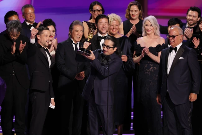 Emmy Awards 2024 | Οι σειρές που σάρωσαν και οι Hollywood stars που εντυπωσίασαν στο κόκκινο χαλί