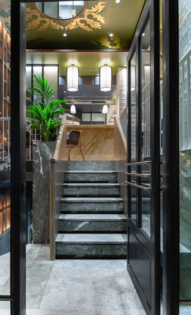 Ένα αρχιτεκτονικό γραφείο στη Θεσσαλονίκη επαναπροσδιορίζει την προσέγγιση της αρχιτεκτονικής σήμερα στοχεύοντας στο απροσδόκητο