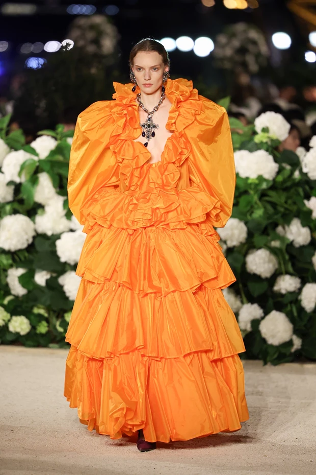 Saint Laurent Runway Look Paris Fashion Week Womenswear Spring-Summer 2026