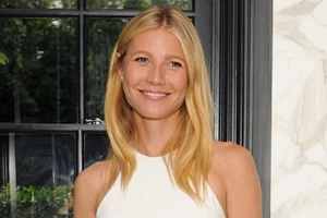Γιατί το κόκκινο Gucci κοστούμι της Gwyneth Paltrow θεωρείται "εμβληματικό";