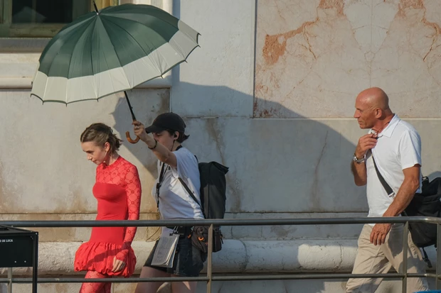 Lily Collins