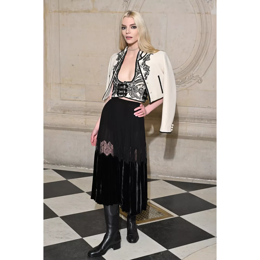 Anya Taylor - Joy