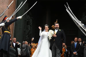 "Ο Harry και η Meghan της Ιαπωνίας" | Η πριγκίπισσα Mako παντρεύεται επιτέλους τον αγαπημένο της