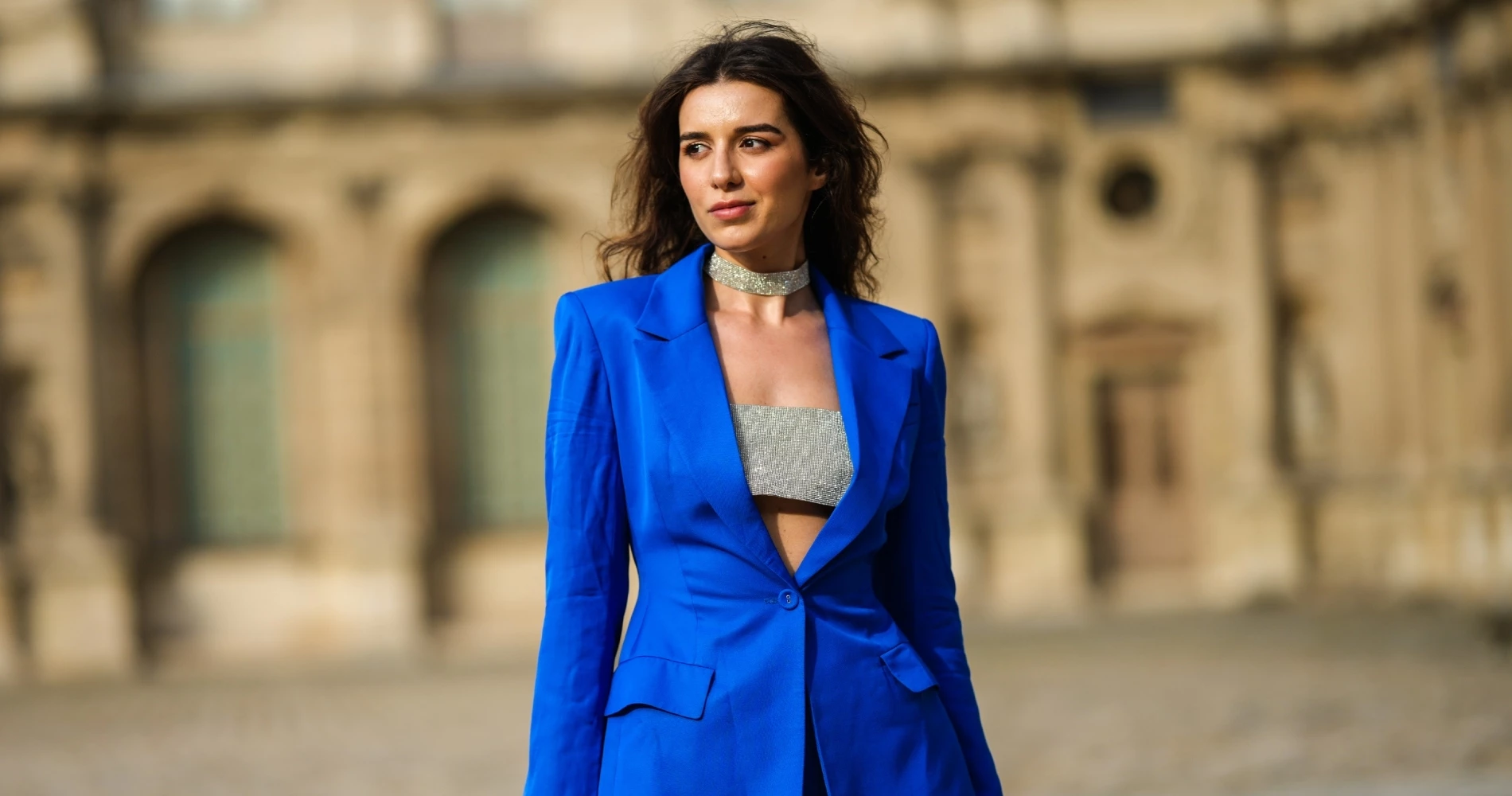 Burgundy Chic | 12 κομμάτια σε μπορντό για εσάς που δεν θέλετε να φορέσετε κόκκινο τις γιορτές