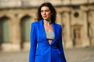 Burgundy Chic | 12 κομμάτια σε μπορντό για εσάς που δεν θέλετε να φορέσετε κόκκινο τις γιορτές