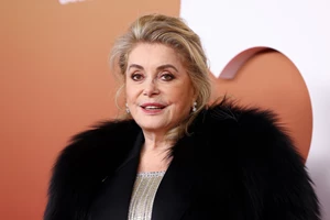 Catherine Deneuve: "Ποτέ δεν ένιωσα ντίβα"