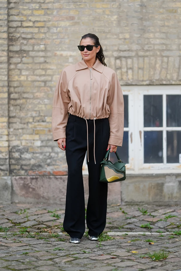 μαύρο παντελόνι street style