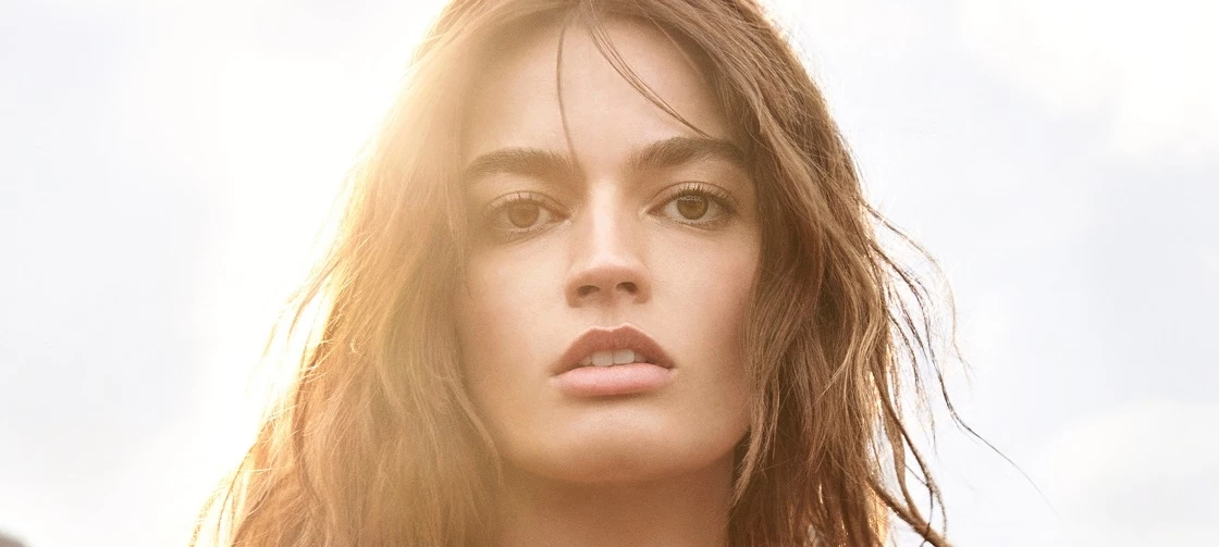 Ο οίκος Burberry επαναλανσάρει τη σειρά ομορφιάς του με νέα προϊόντα