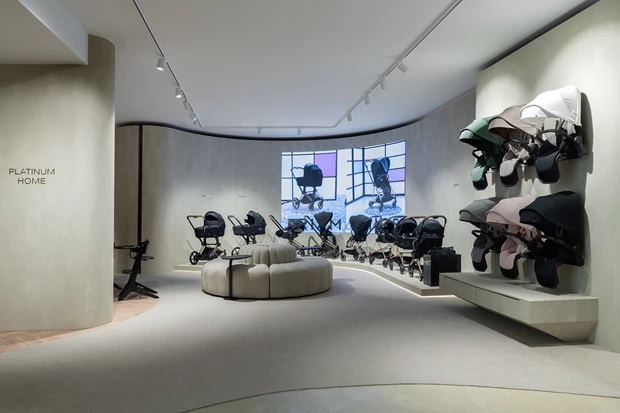 CYBEX Paris Flagship