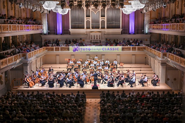 Η Ελληνική Συμφωνική Ορχήστρα Νέων σε μία ξεχωριστή βραδιά στο Μέγαρο Μουσικής Αθηνών