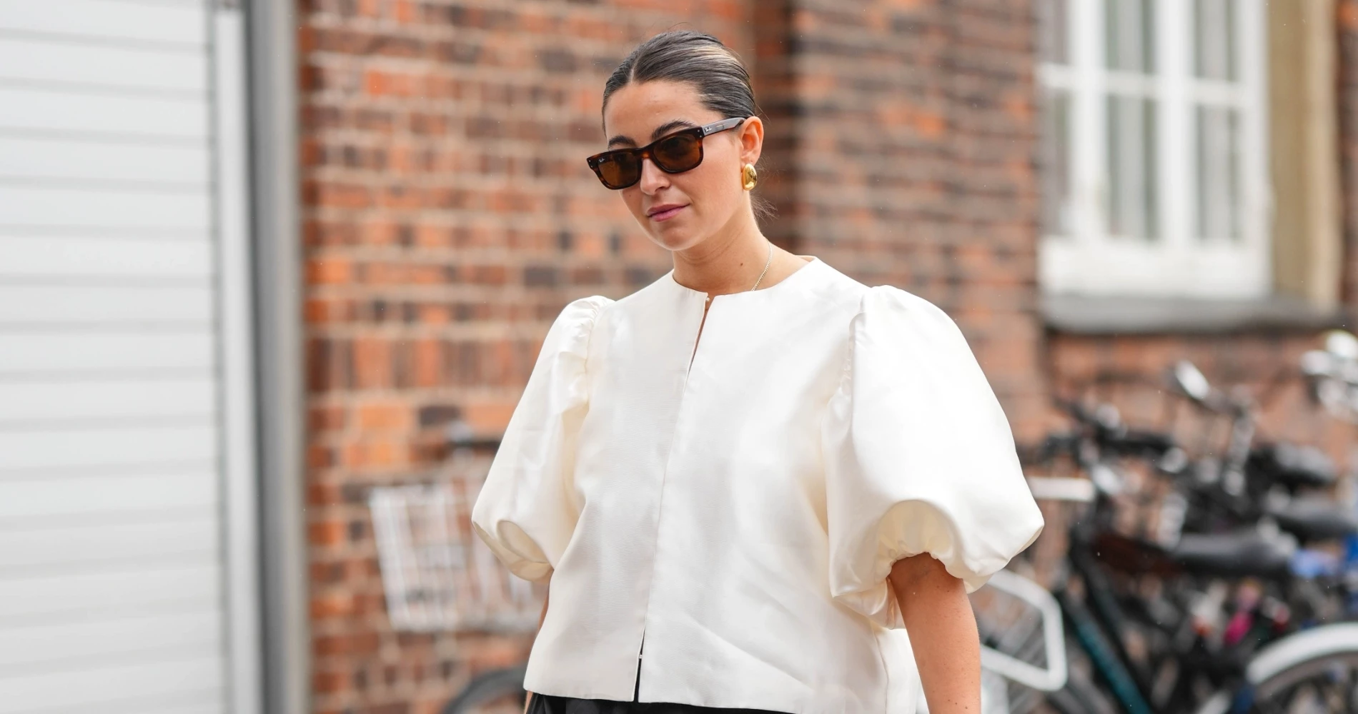 Μπήκε ο Αύγουστος | Τα πιο κομψά looks για γυναίκες άνω των 50