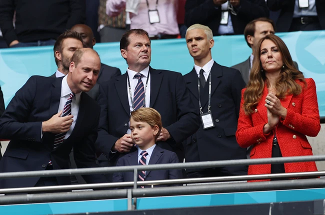 Kate Middleton | Στο γήπεδο με τον πρίγκιπα George και τον πρίγκιπα William