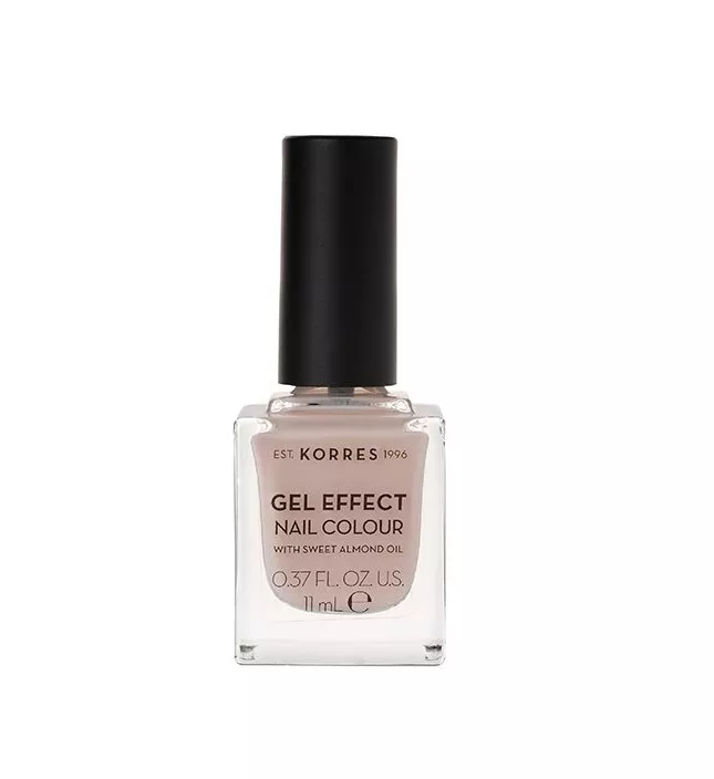 Gel Effect Nail Colour στην απόχρωση 31 Sandy Nude, KORRES (στα φαρμακεία)