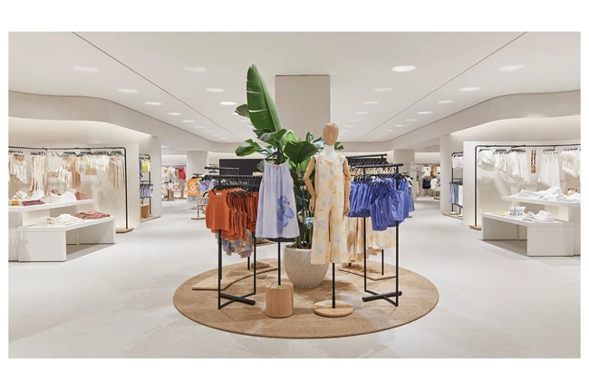 Zara concept store Πειραιάς