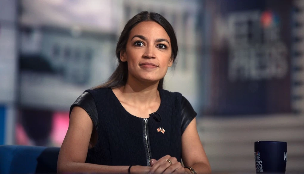 Alexandria Ocasio-Cortez | "Είμαι θύμα σεξουαλικής επίθεσης"