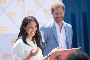 Η Meghan Markle τίμησε την Ruth Bader Ginsburg με το outfit της στην τελευταία της εμφάνιση