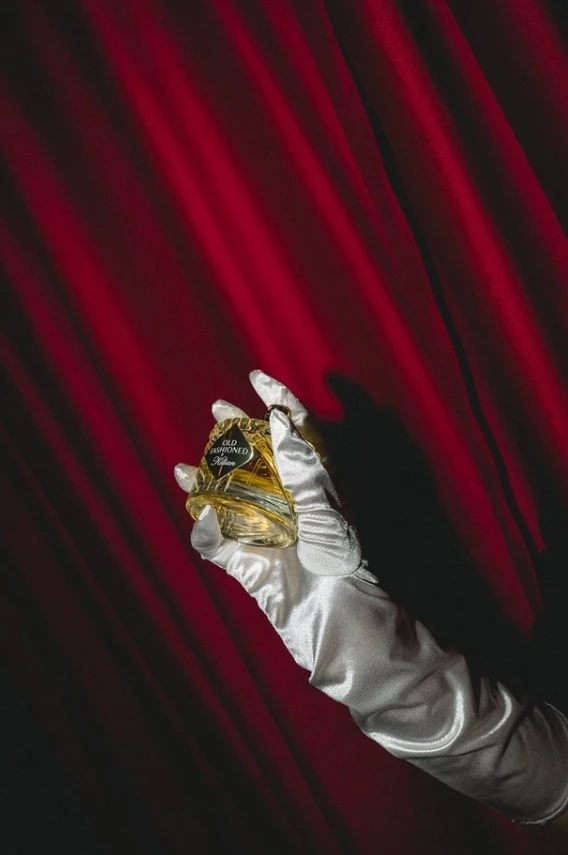 Τα πιο σαγηνευτικά Old Fashioned αρώματα στο πιο κομψό speakeasy party