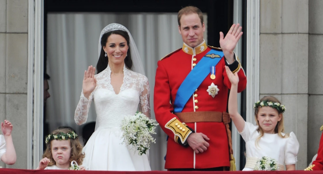 Η Kate Middleton "έσπασε" το πρωτόκολλο στο ταξίδι της στην Σκοτία μ' αυτή την προσθήκη στην εμφάνισή της