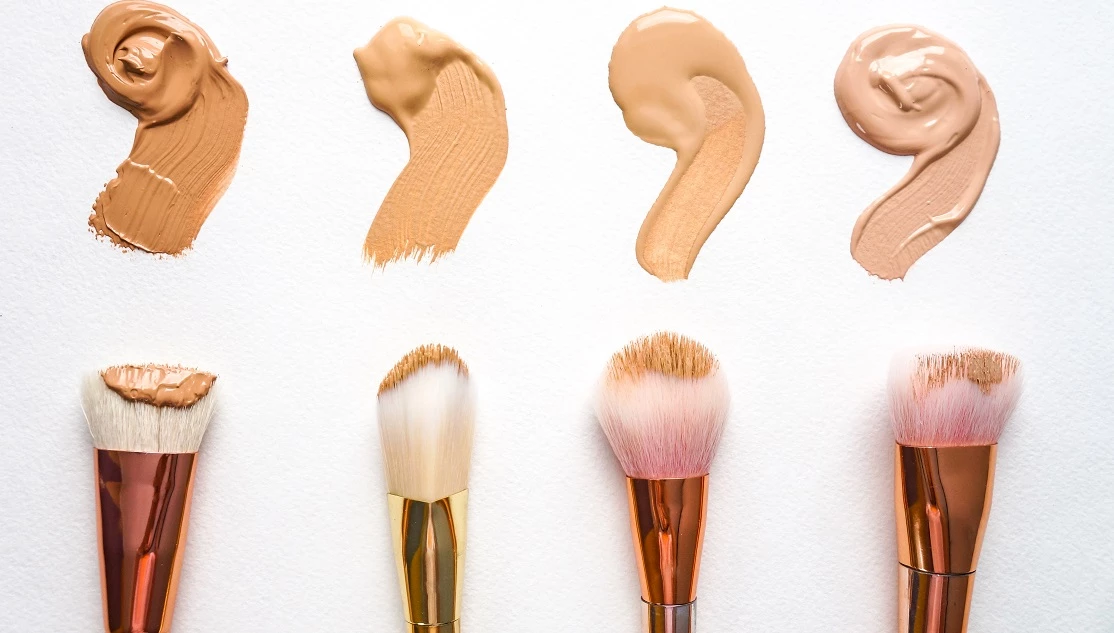 Το λάθος που όλες οι γυναίκες κάνουν με το foundation σύμφωνα με τον makeup artist της Beyoncé