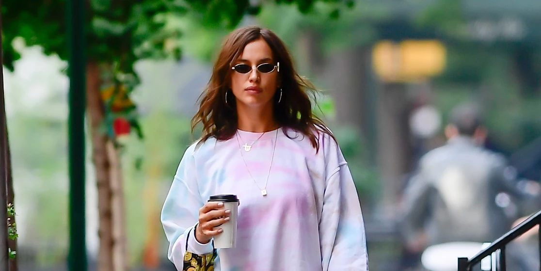 Η Irina Shayk υιοθέτησε ένα από τα μεγαλύτερα fashion trends της σεζόν