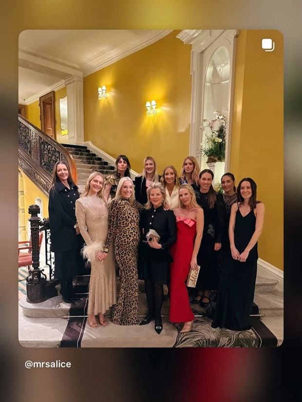 Nina Flohr | Glam εμφάνιση στο birthday party της κολλητής της Marie Chantal στο Claridge’s