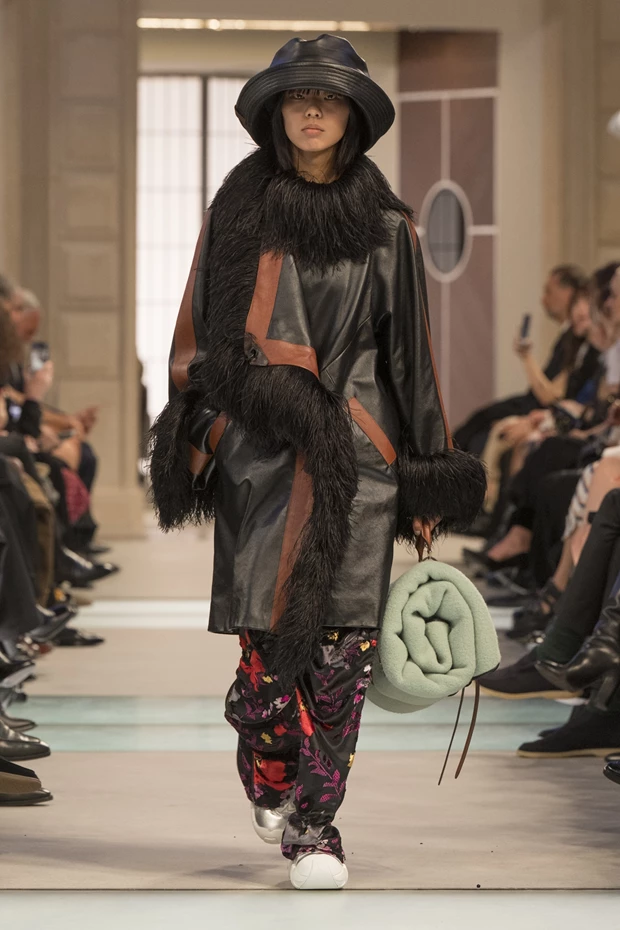 LV AW25