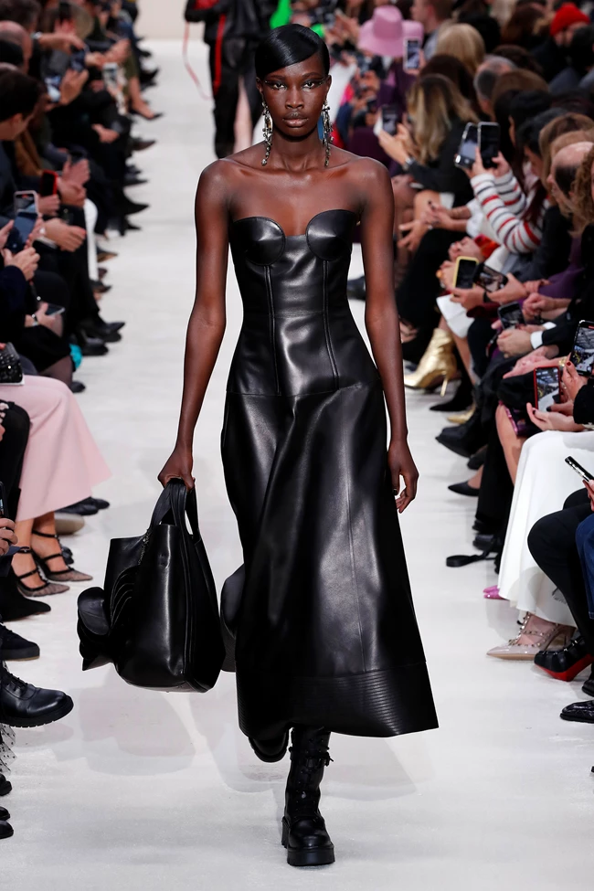 Fall Trends |  Αυτό το φόρεμα είναι η απόλυτη τάση της χρονιάς