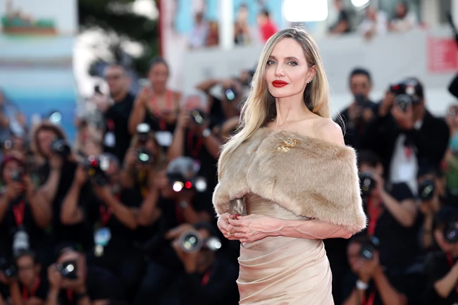 Angelina Jolie