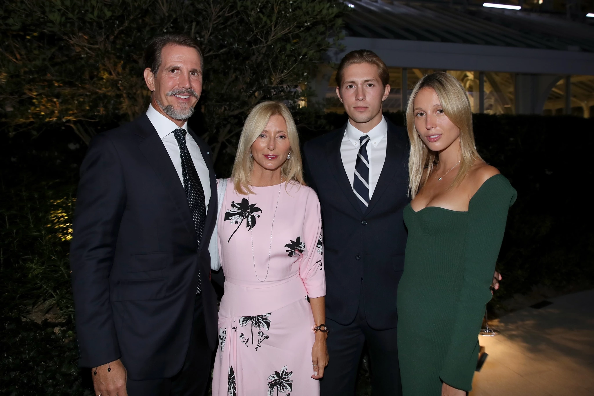 H Marie Chantal μοιράστηκε τη χριστουγεννιάτικη κάρτα με ευχές των Ντε Γκρες