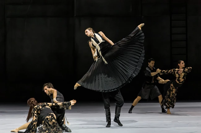 Ο Κωνσταντίνος Ρήγος αντιμέτωπος με τη μουσική του Μάνου Χατζιδάκι