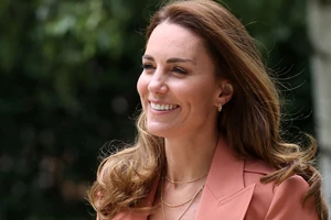 H Kate Middleton οικοδέσποινα σε φιλανθρωπική χριστουγεννιάτικη εκπομπή