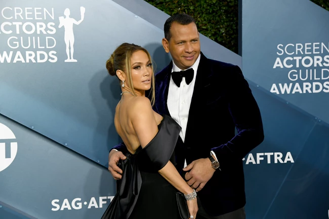 Παντρεύεται η Jennifer Lopez;